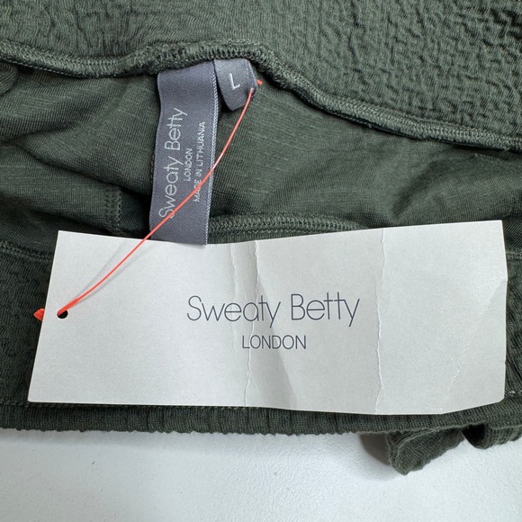 SWEATY BETTY NWT Enso Culottes LG Olive Green Wide Leg Slouchy Belted Cropped - Picture 2 of 10